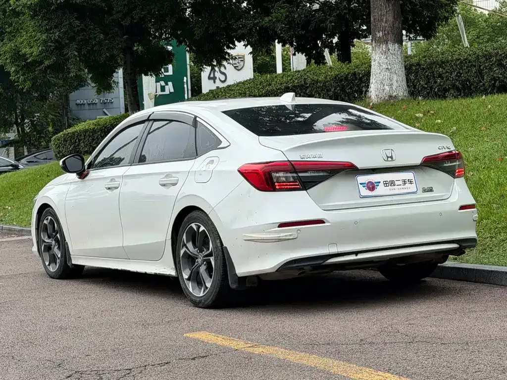 Honda Civic — фото 8