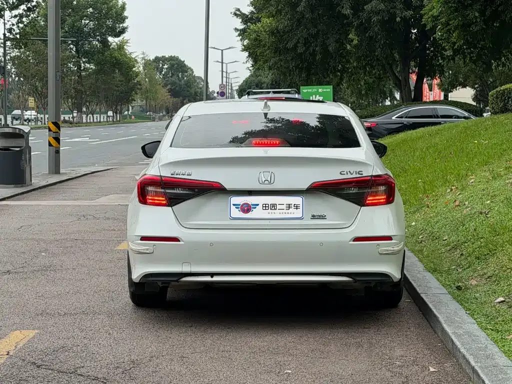 Honda Civic — фото 9