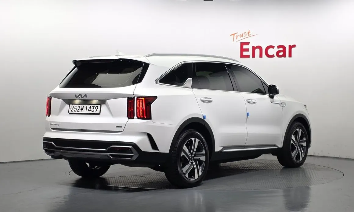 Kia Sorento — фото 7