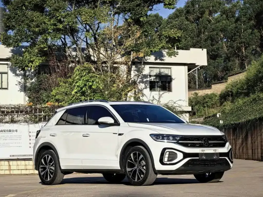 Volkswagen T-Roc — фото 3