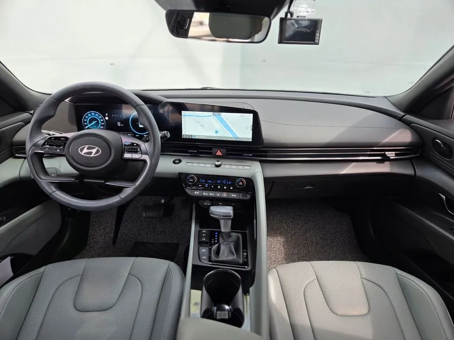 Hyundai AVANTE — фото 3