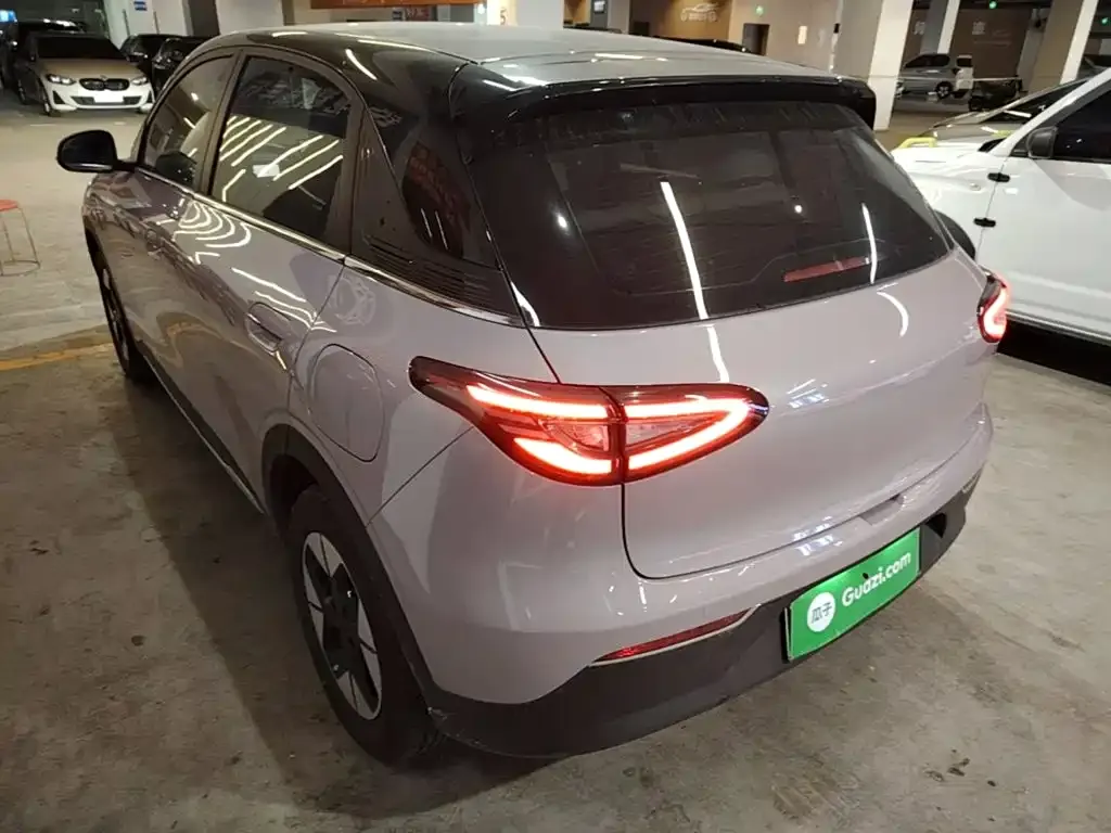 Geely Starburst — фото 9