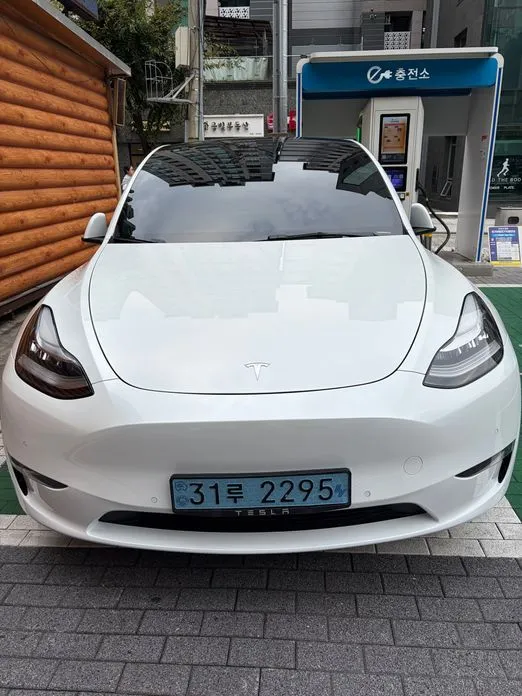 Tesla Model Y — фото 5