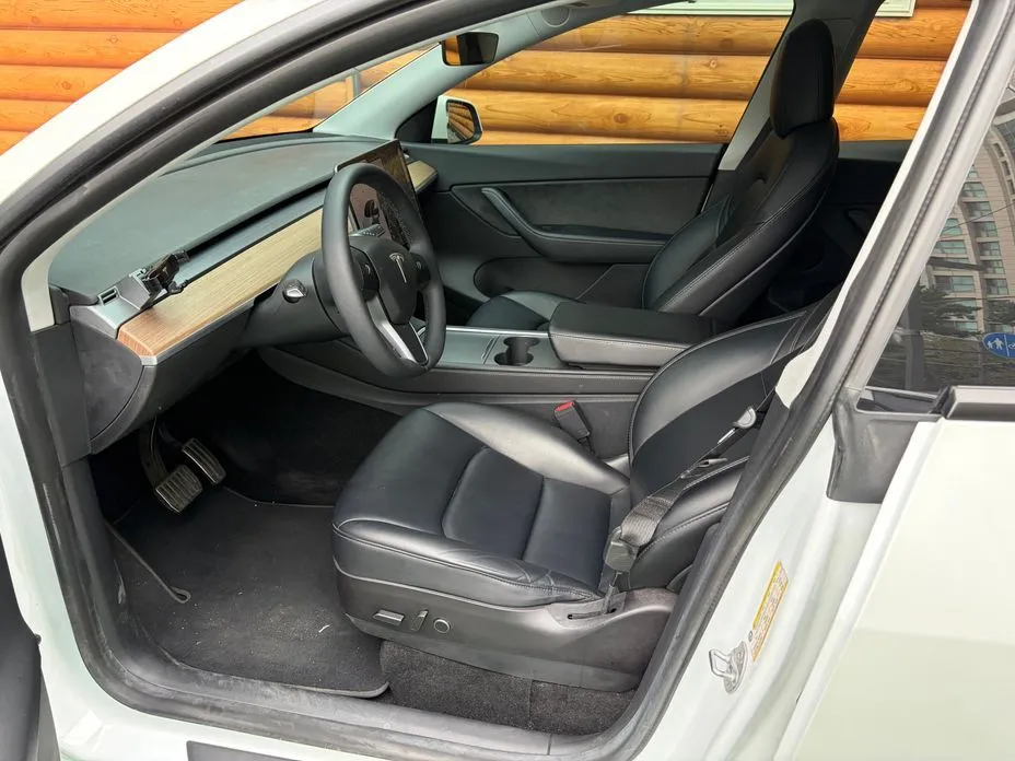 Tesla Model Y — фото 3