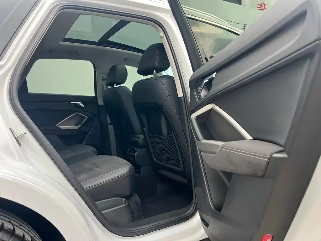 Audi Q3 — фото 9
