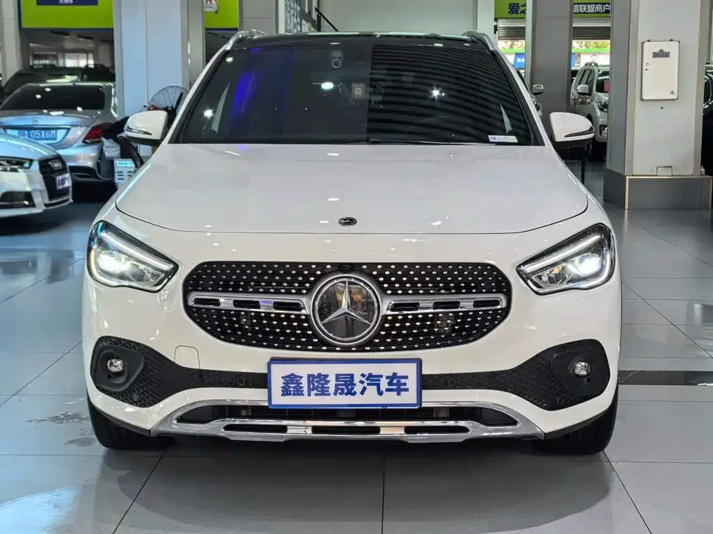 Mercedes-Benz GLA — фото 2