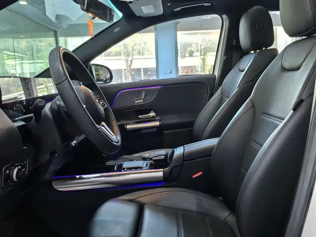 Mercedes-Benz GLA — фото 6