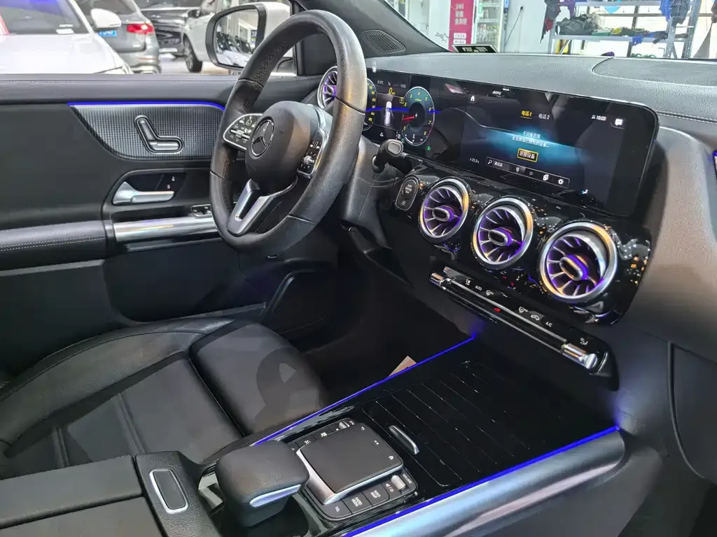 Mercedes-Benz GLA — фото 3