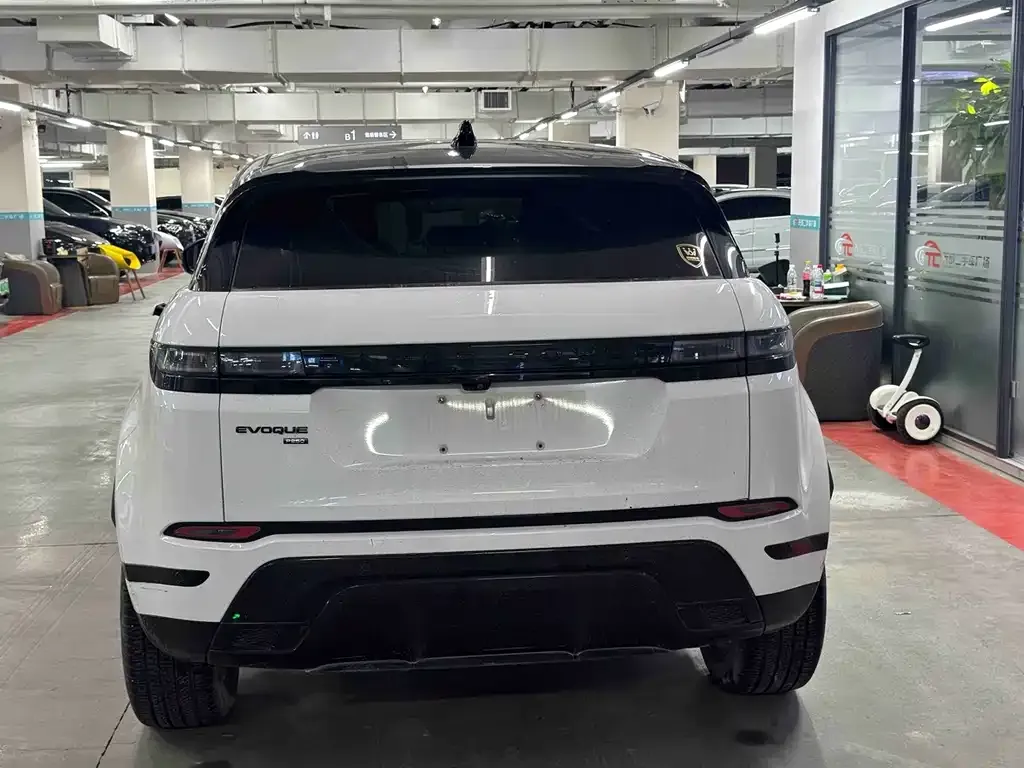 Land Rover Evoque — фото 6