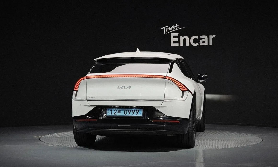 Kia EV6 — фото 6
