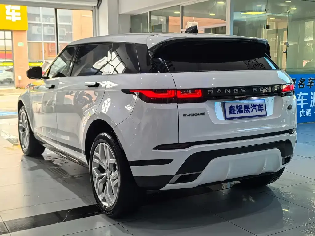 Land Rover Evoque — фото 9
