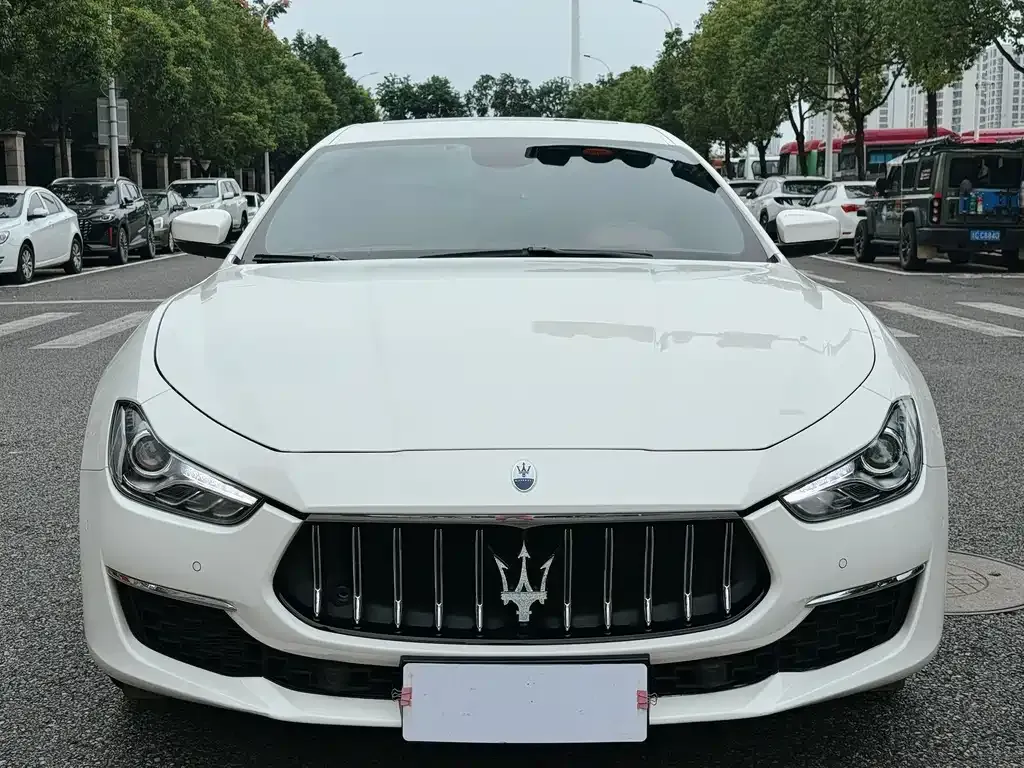 Maserati Ghibli — фото 9