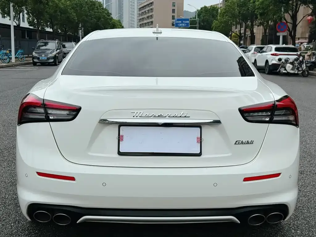 Maserati Ghibli — фото 7