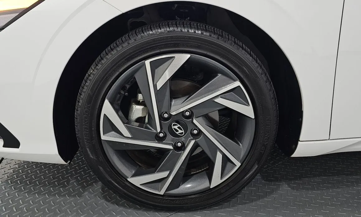 Hyundai AVANTE — фото 4
