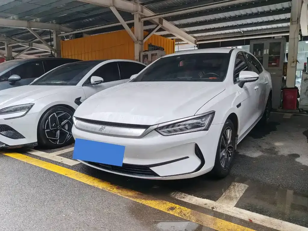 BYD Qin PLUS — фото 1