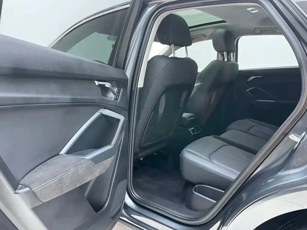 Audi Q3 Sportback — фото 4