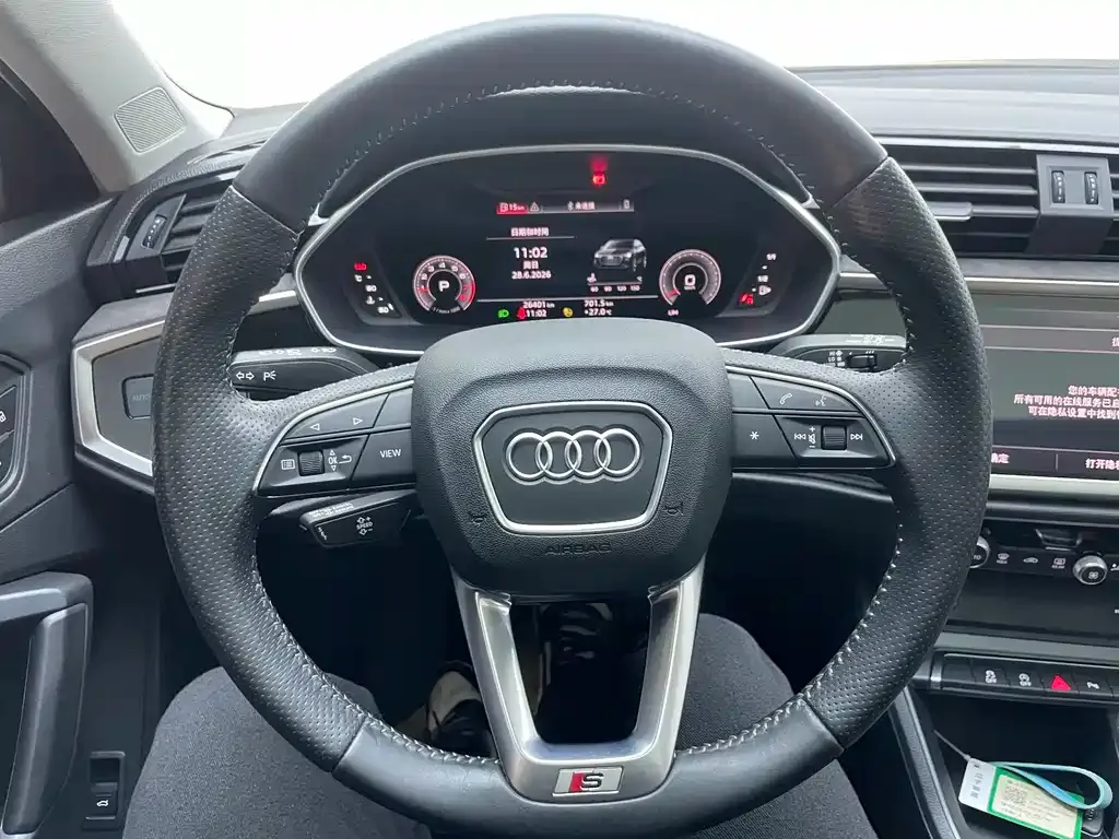 Audi Q3 Sportback — фото 7