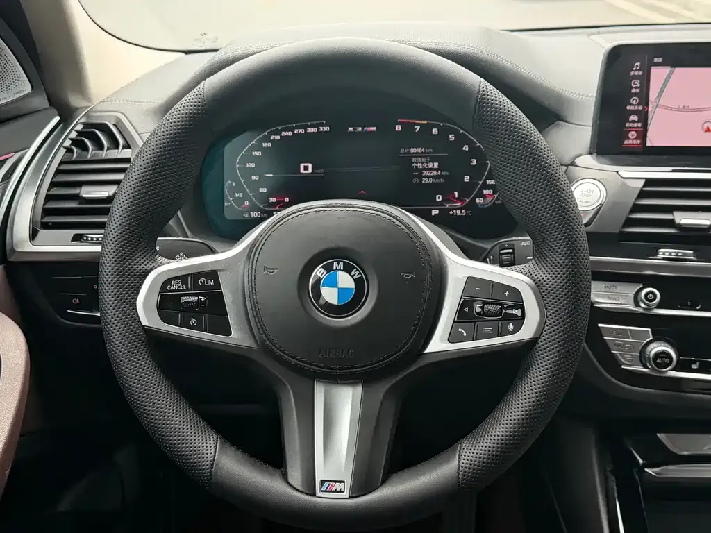 BMW X3 — фото 10