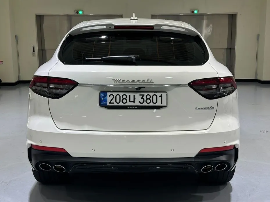 Maserati Levante — фото 3