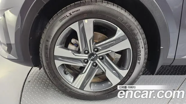 Kia Sorento — фото 7