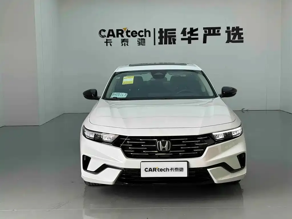 Honda Accord — фото 3
