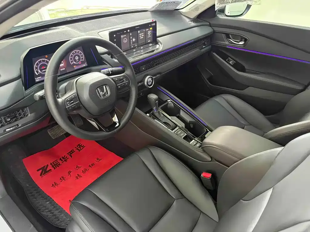 Honda Accord — фото 9