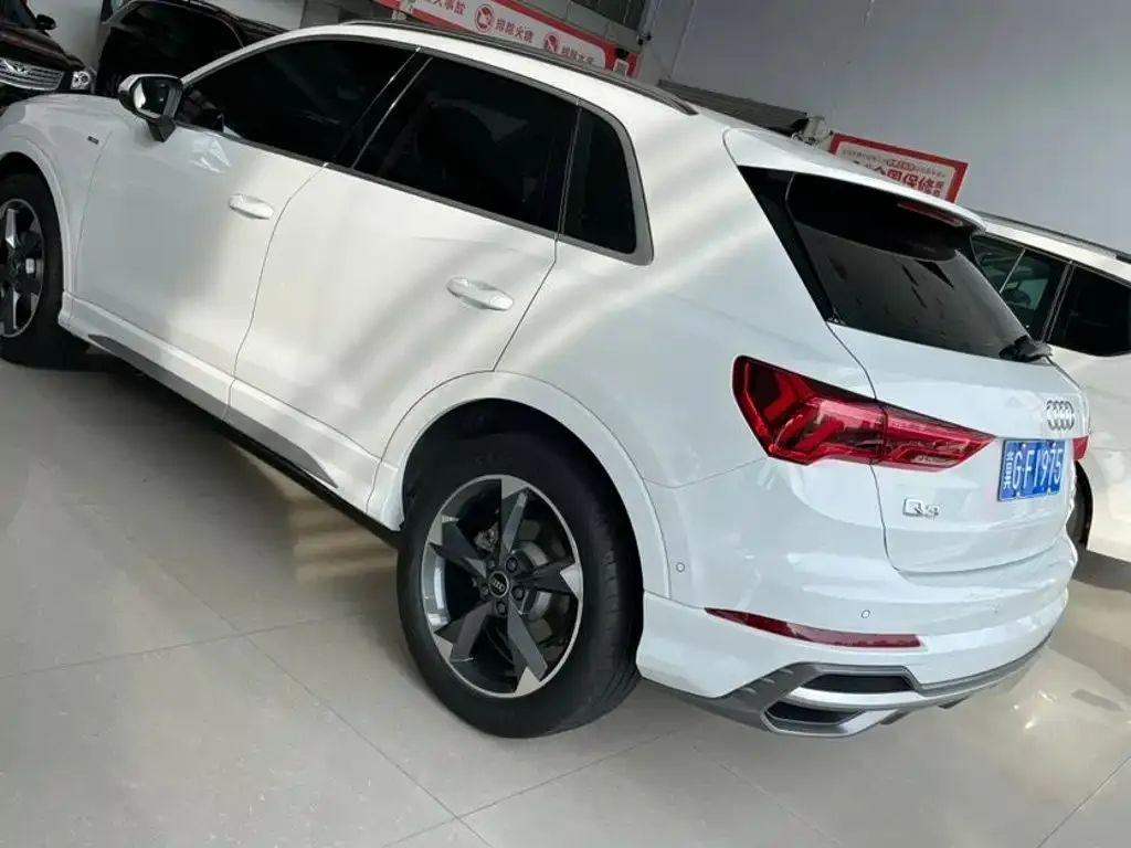 Audi Q3 — фото 4