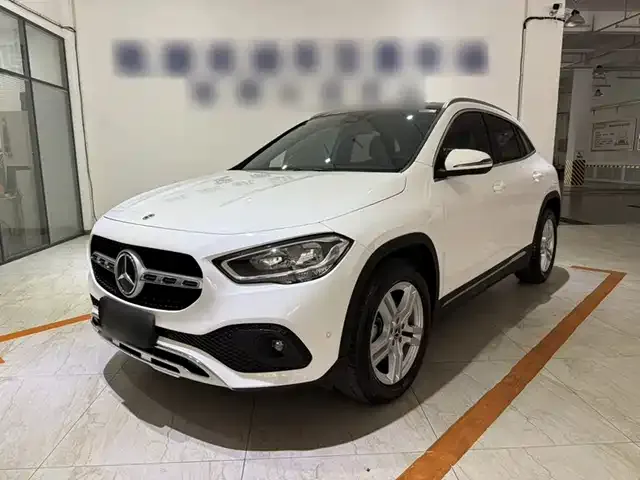 Mercedes-Benz GLA — фото 1