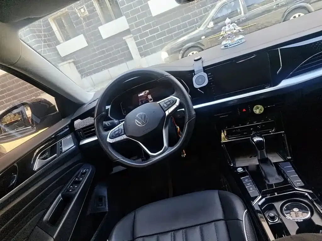 Volkswagen Passat — фото 6