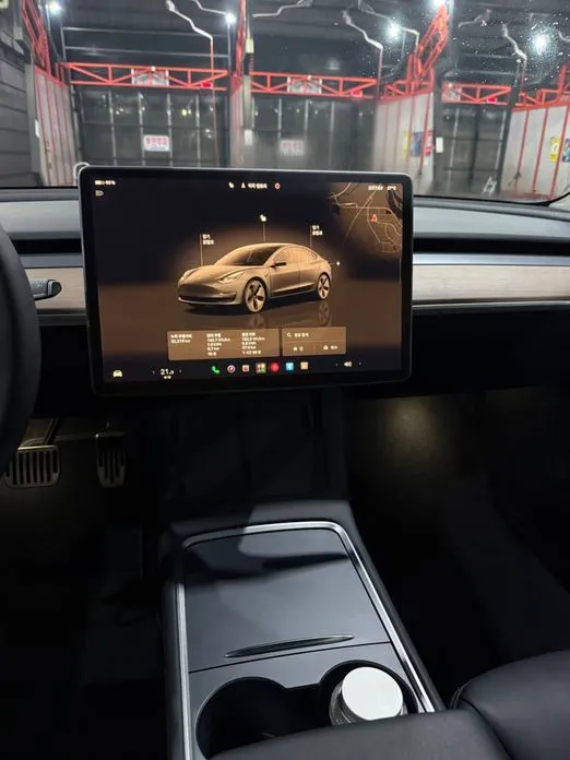 Tesla Model 3 — фото 2
