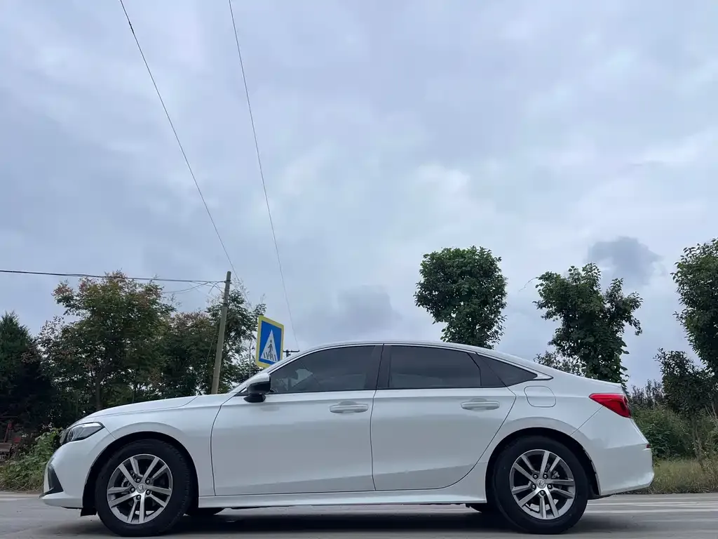 Honda Civic — фото 8