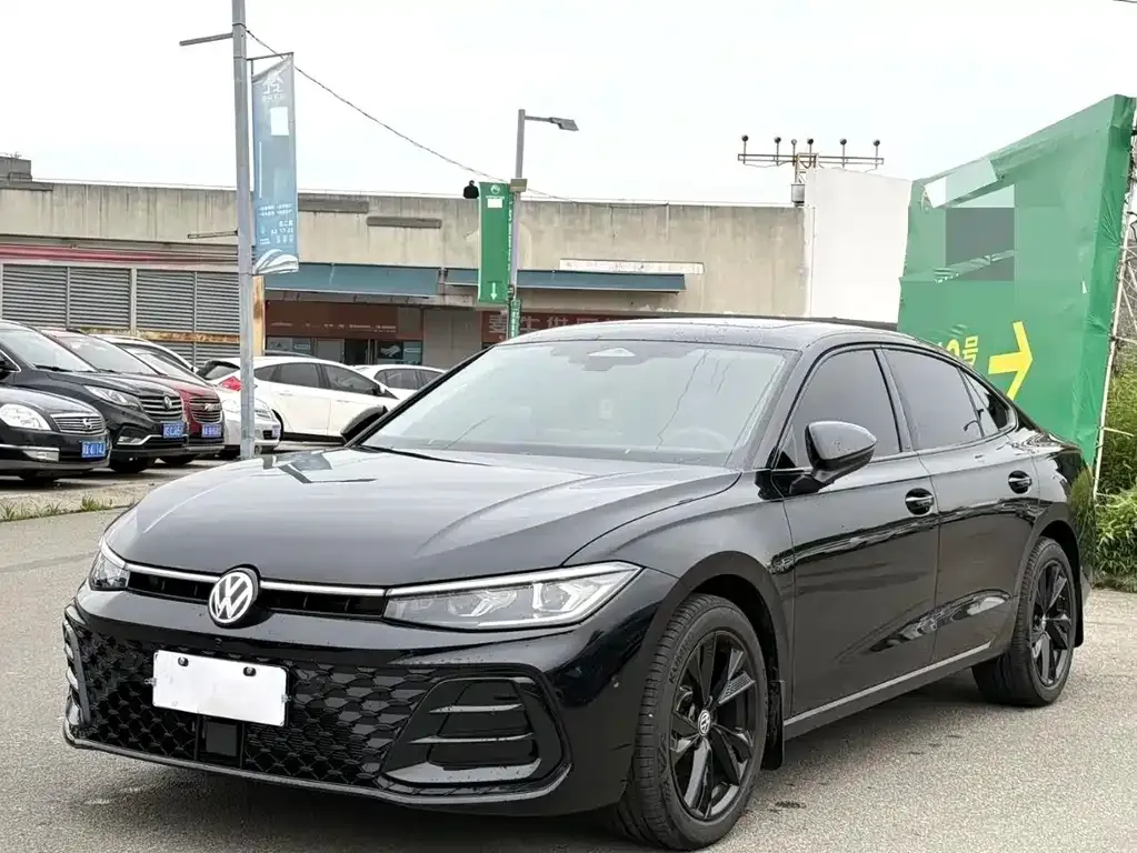 Volkswagen Passat — фото 1