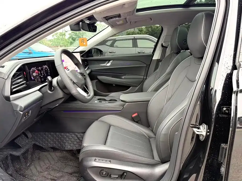 Volkswagen Passat — фото 5