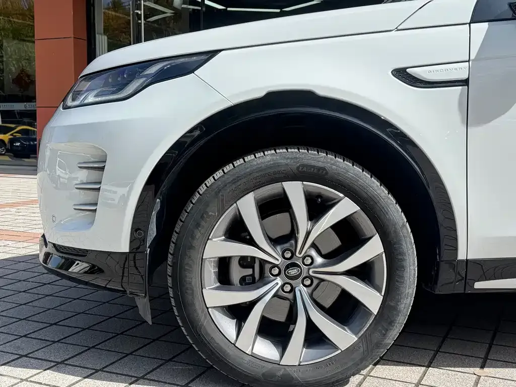 Land Rover Discovery Sport — фото 6