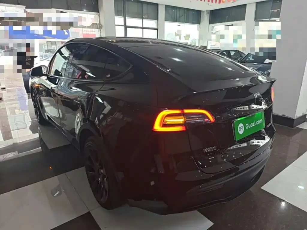 Tesla Model Y — фото 7
