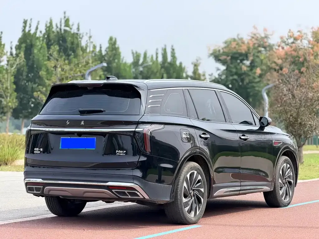 Hongqi HS7 PHEV — фото 3
