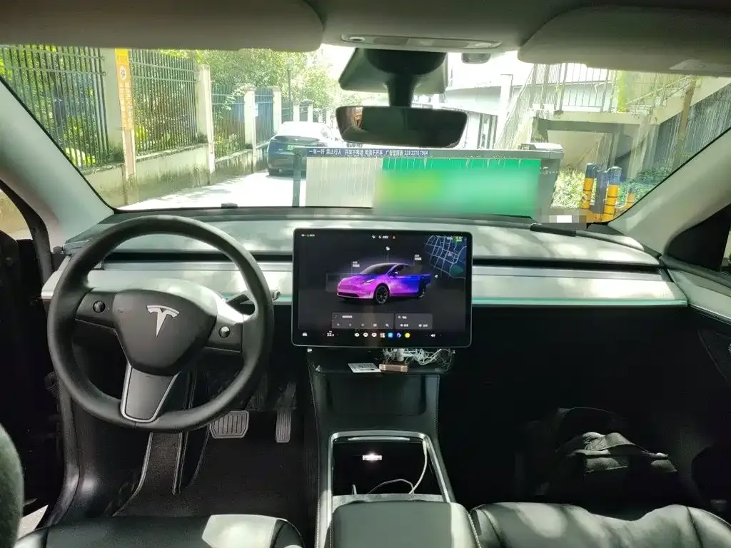 Tesla Model Y — фото 5