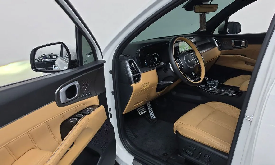 Kia Sorento — фото 7