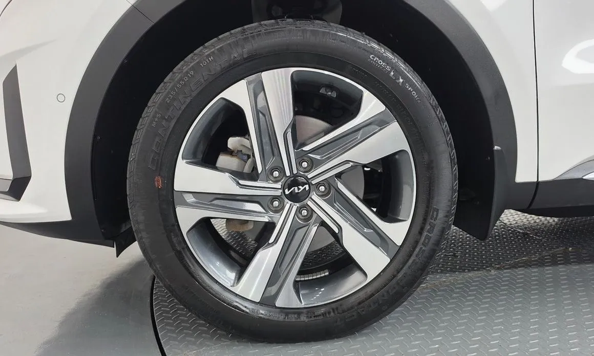 Kia Sorento — фото 8
