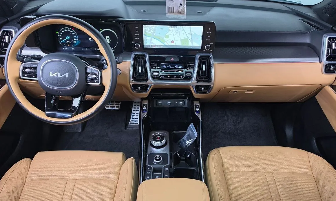 Kia Sorento — фото 10
