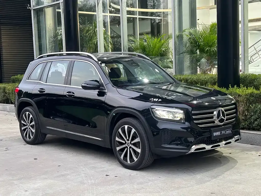 Mercedes-Benz GLB — фото 7