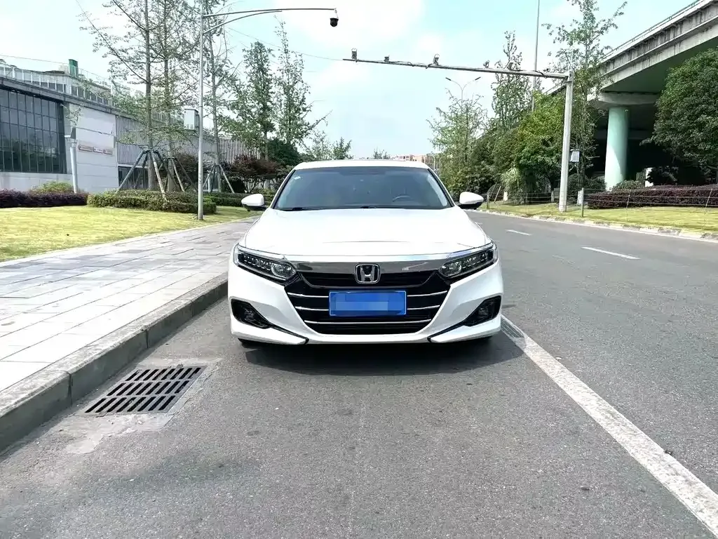 Honda Accord — фото 6