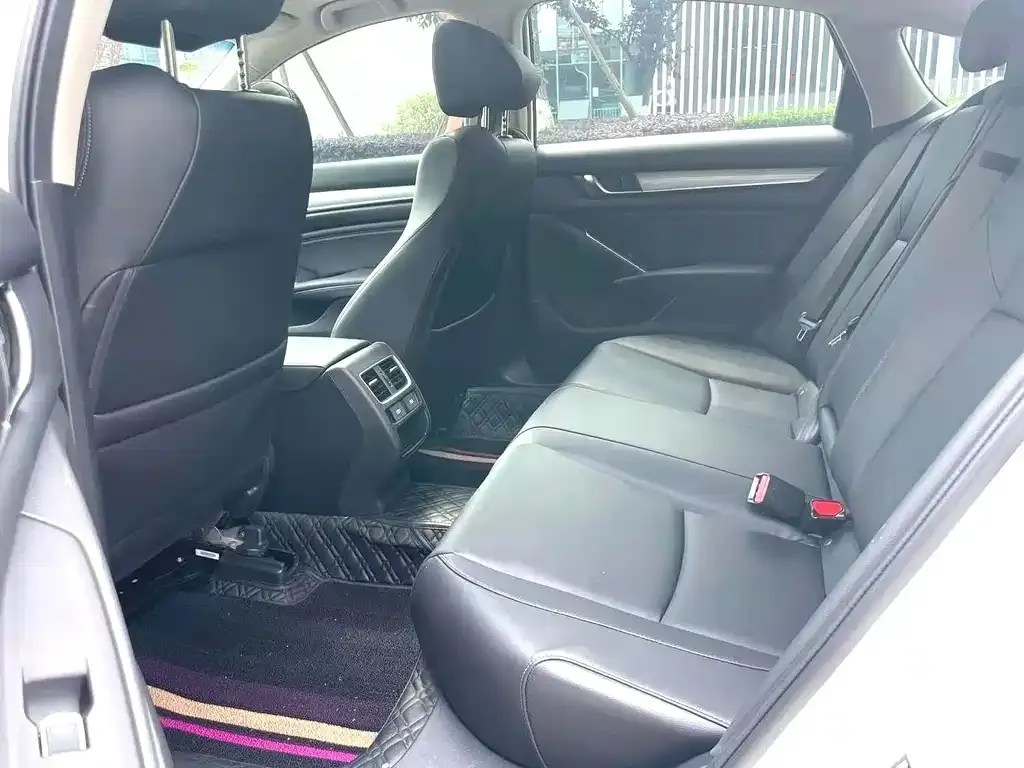 Honda Accord — фото 2