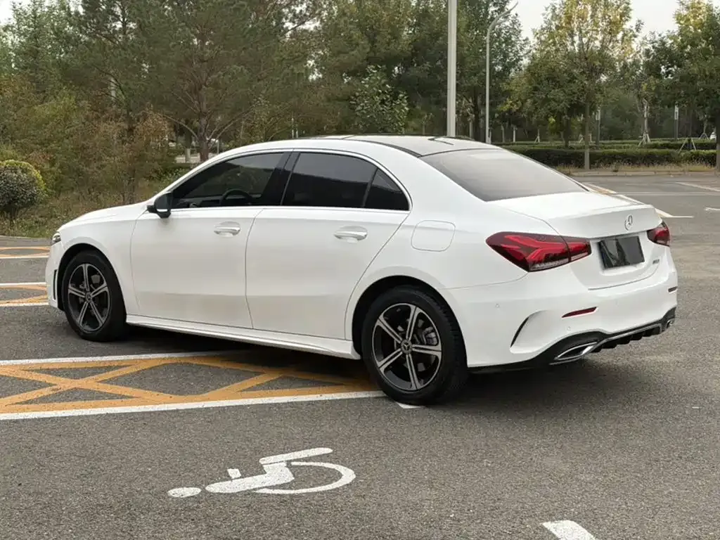 Mercedes-Benz A-Class — фото 10