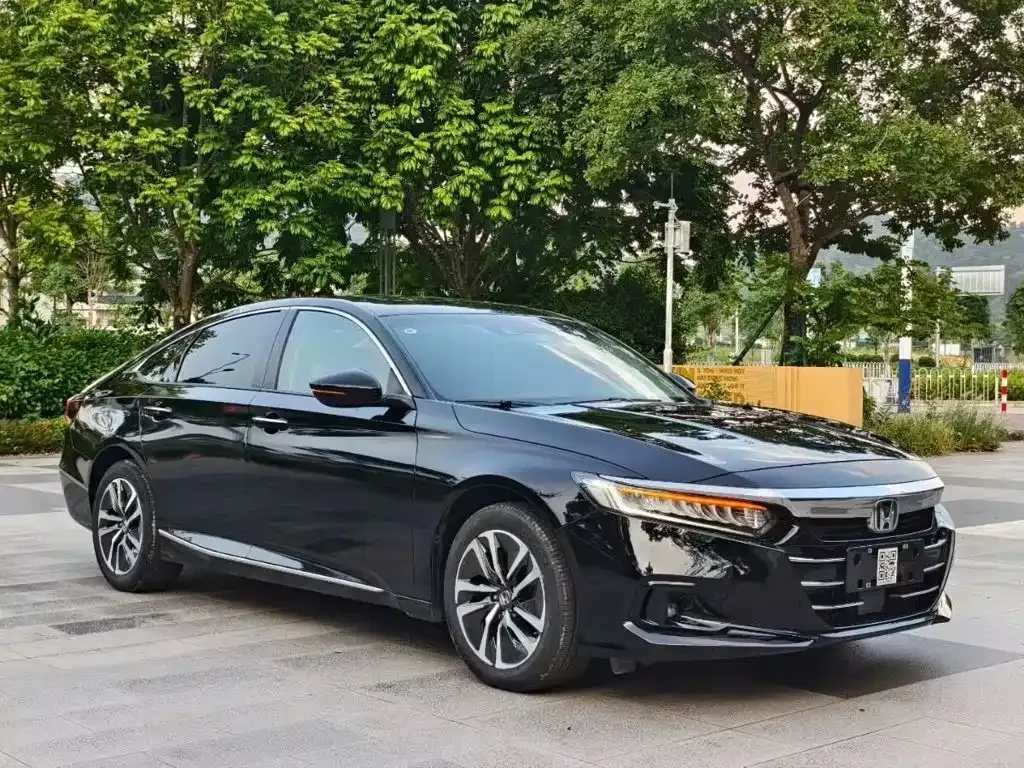 Honda Accord — фото 7