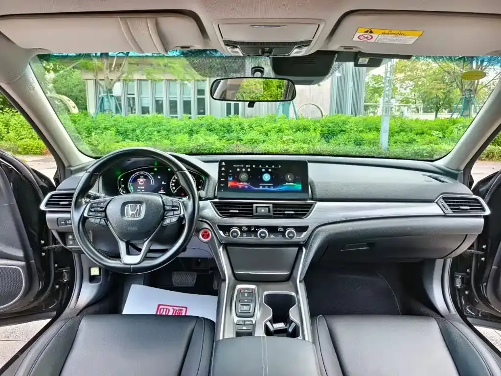 Honda Accord — фото 3