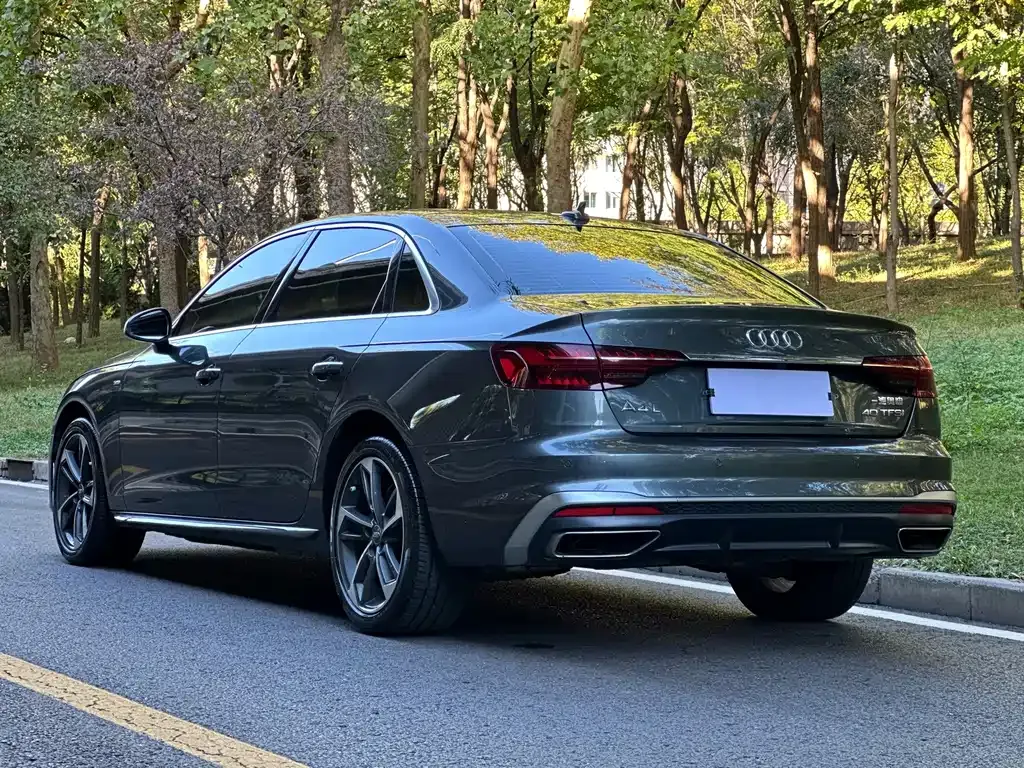 Audi A4L — фото 7