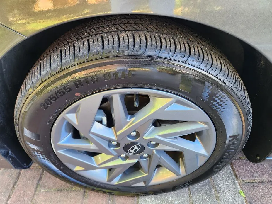 Hyundai AVANTE — фото 4