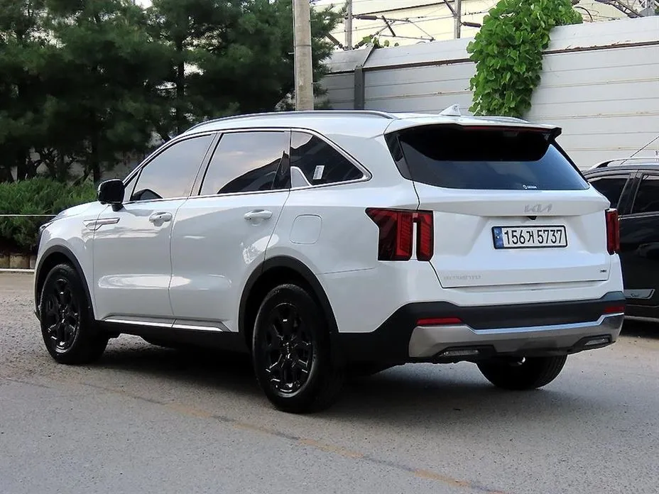 Kia Sorento — фото 9