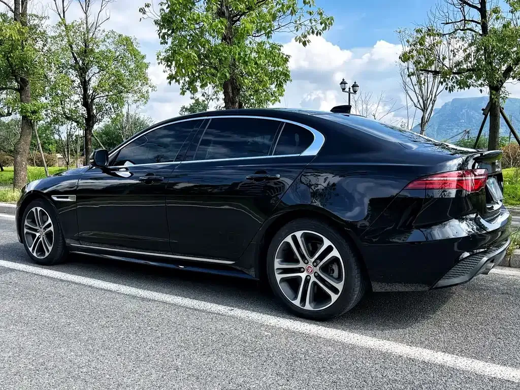 Jaguar XEL — фото 4